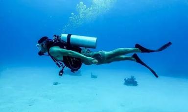 2. Deepdive Discover Snorkeling.jpg