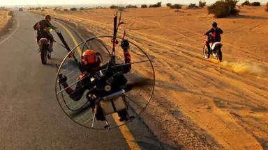 4. полет на “парамотор” :“Paramotor Desert Adventure.jpg