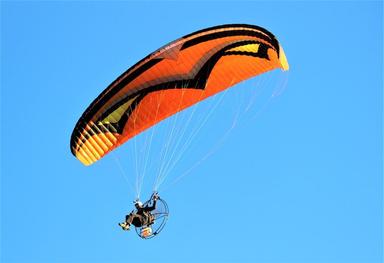 3. полет на “парамотор” :“Paramotor Desert Adventure.jpg