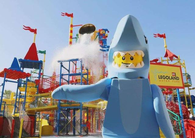 4. Legoland Aquapark.jpg
